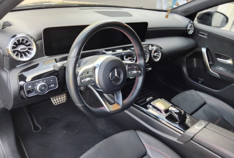 Mercedes Classe A 200 D AMG LINE 8G-DCT - Caméra - Sièges chauffants -