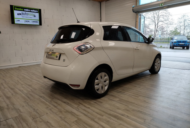 Renault ZOE Q210 22 kWh 88 ch LIFE CHARGE RAPIDE avec location 