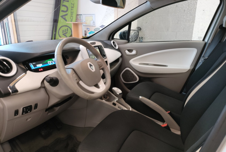 Renault ZOE Q210 22 kWh 88 ch LIFE CHARGE RAPIDE avec location 