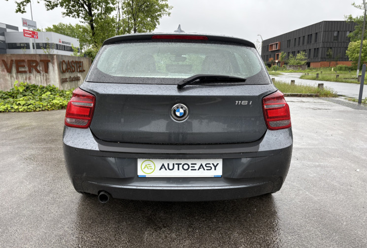 BMW Série 1 116i 136 cv BVA * Grand Ecran * Cuir * Radars * 5p * Lounge * Chaine de Distri