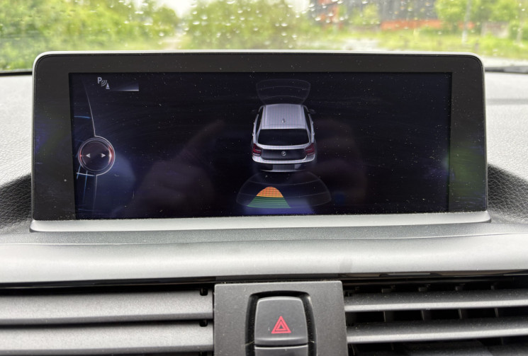 BMW Série 1 116i 136 cv BVA * Grand Ecran * Cuir * Radars * 5p * Lounge * Chaine de Distri