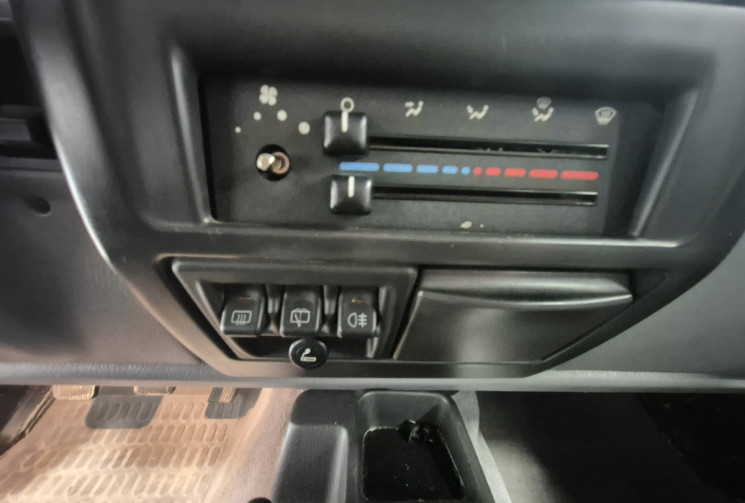 Jeep Wrangler TJ 2.5 i Break baché 4WD 120 cv