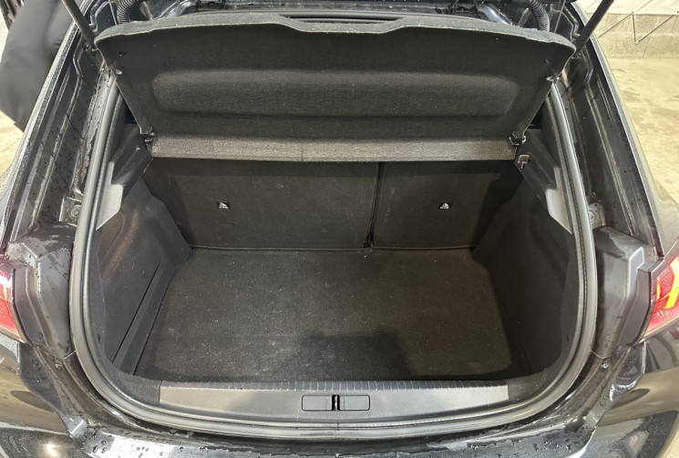 Peugeot 208 1.2L Puretech Allure 100 CH
