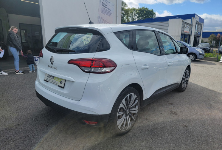 Renault Scénic IV 1.7 BLUE DCI 120 CV LIFE