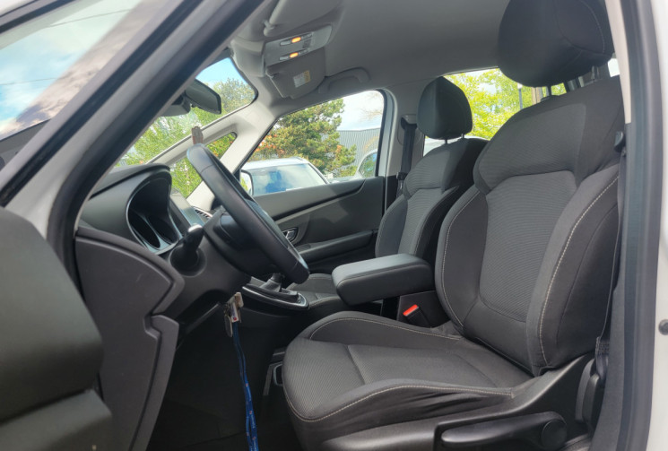 Renault Scénic IV 1.7 BLUE DCI 120 CV LIFE