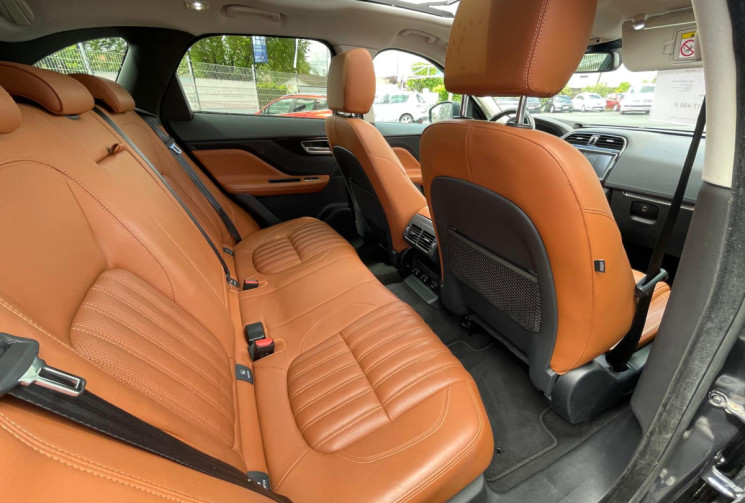 Jaguar F-Pace 20D 2.0 180 PRESTIGE BOITE AUTOMATIQUE - HISTORIQUE COMPLET - GARANTIE 12 MOIS