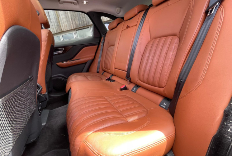 Jaguar F-Pace 20D 2.0 180 PRESTIGE BOITE AUTOMATIQUE - HISTORIQUE COMPLET - GARANTIE 12 MOIS