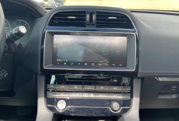 Jaguar F-Pace 20D 2.0 180 PRESTIGE BOITE AUTOMATIQUE - HISTORIQUE COMPLET - GARANTIE 12 MOIS