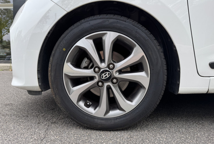 Hyundai I10 Créative 1.2i 87 ch / Carplay / GPS /  Entretien complet / Garantie 6 mois