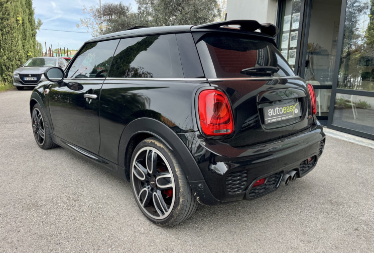 Mini Cooper III F56 John Cooper Works 231ch BVM / TOIT OUVRANT / HUD / ECHAPPEMENT SPORT