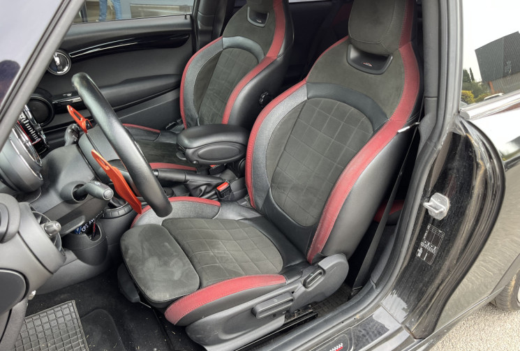 Mini Cooper III F56 John Cooper Works 231ch BVM / TOIT OUVRANT / HUD / ECHAPPEMENT SPORT