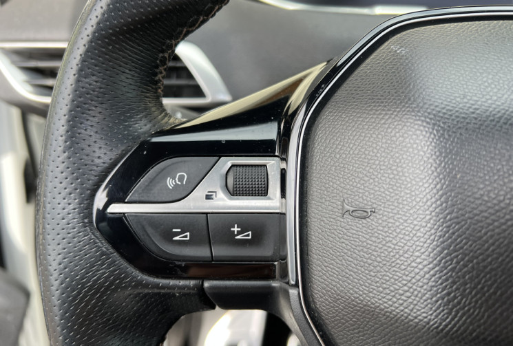Peugeot 3008 GT LINE 1.2 i S&S 130ch BVM6