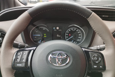 Toyota Yaris III Hybrid 1.5 100H Collection E-CVT / Suivi Toyota