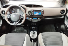 Toyota Yaris III Hybrid 1.5 100H Collection E-CVT / Suivi Toyota