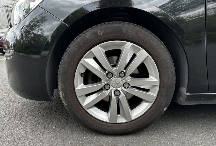 Peugeot 308 II 1.2 130ch Allure