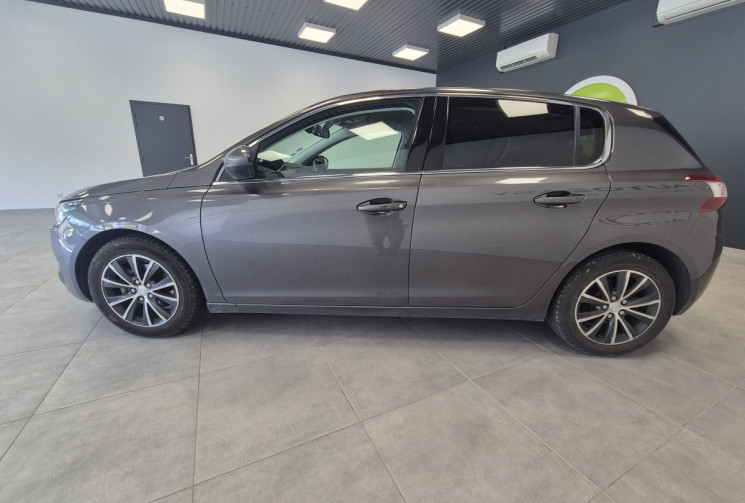 Peugeot 308 1.2 130 Puretech EAT6 Allure kit distribution fait 