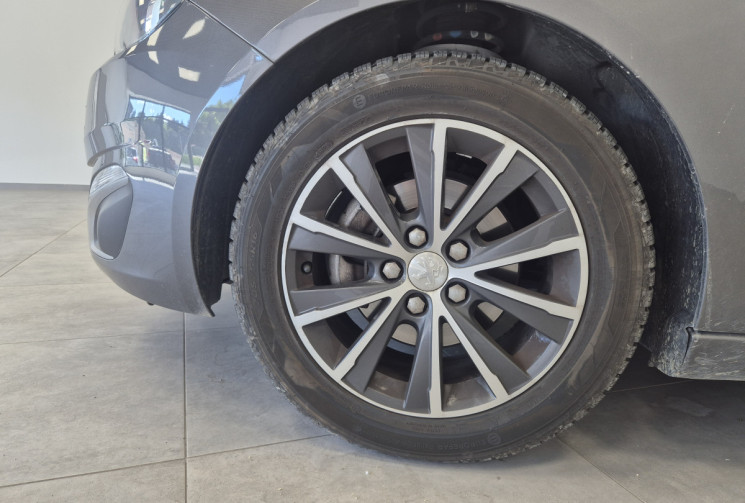 Peugeot 308 1.2 130 EAT6 Allure kit distribution fait 