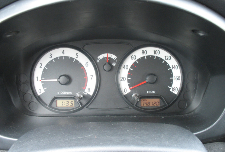 Kia Picanto 1.0   65  5 Portes