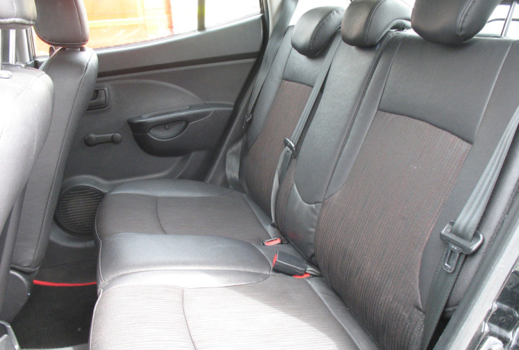Kia Picanto 1.0   65  5 Portes