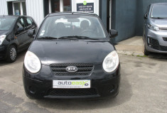 Kia Picanto 1.0   65  5 Portes
