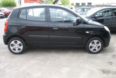 Kia Picanto 1.0   65  5 Portes