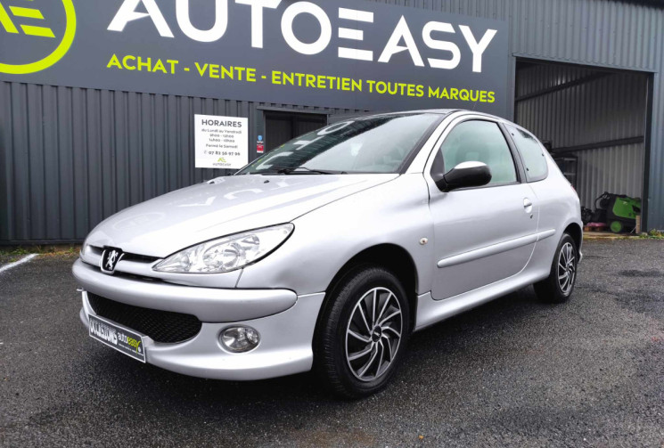 Peugeot 206 1.4i 75 CH 3 PORTES CLIM TBE