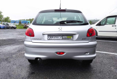 Peugeot 206 1.4i 75 CH 3 PORTES CLIM TBE