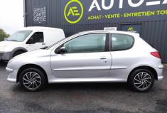Peugeot 206 1.4i 75 CH 3 PORTES CLIM TBE