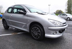 Peugeot 206 1.4i 75 CH 3 PORTES CLIM TBE