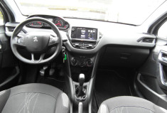Peugeot 208  PEUGEOT 208 ACTIVE 1.4 HDI 