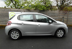 Peugeot 208  PEUGEOT 208 ACTIVE 1.4 HDI 