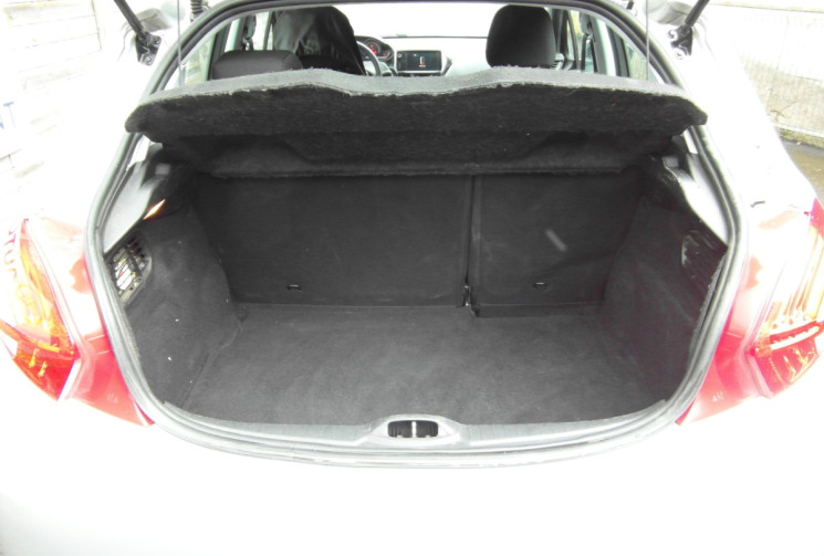 Peugeot 208  PEUGEOT 208 ACTIVE 1.4 HDI 