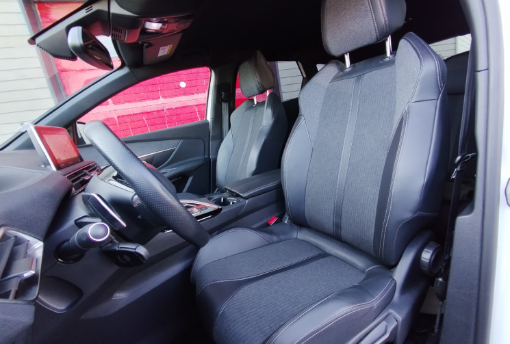 Peugeot 3008 II 1.6 180 S&S EAT8 GT Line *34000 km / 1° main / Attelage / Suivi complet 