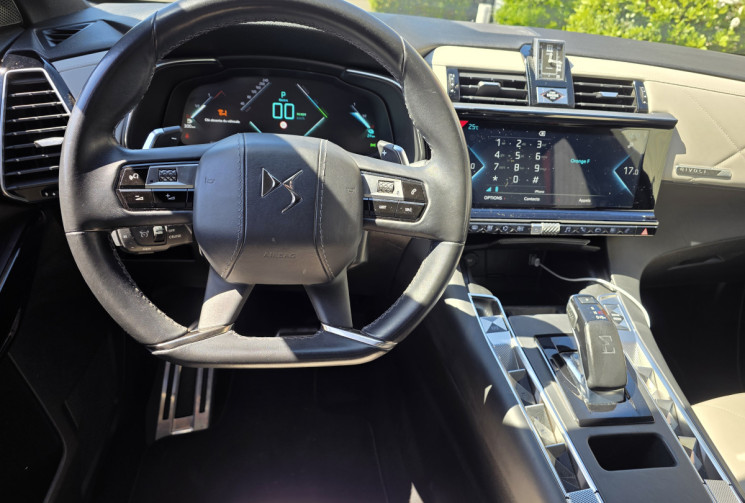 DS DS 7 Crossback 1.6 E-Tense 300 4x4 Grand Chic Rivoli / HYBRIDE RECHARGABLE / CARPLAY
