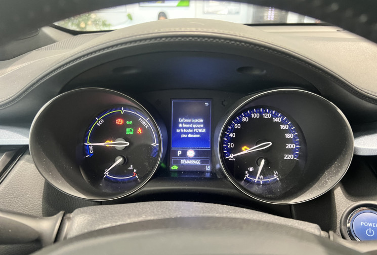 Toyota C-HR Collection 2WD E-CVT MY20 184 CH 1ERE MAIN
