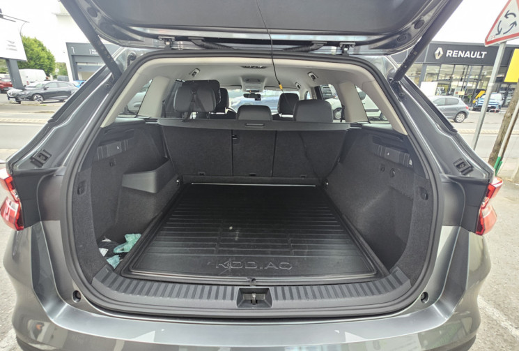 Skoda Kodiaq  1.5 TSI 150 ch ACT Hybrid Selection DSG7 5 places cuir Matrix leds