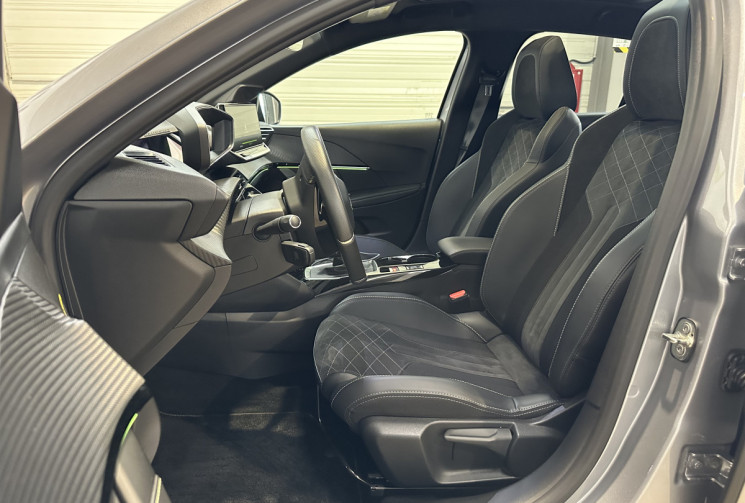 Peugeot 208 1.2 TURBO100CH PACK GT 