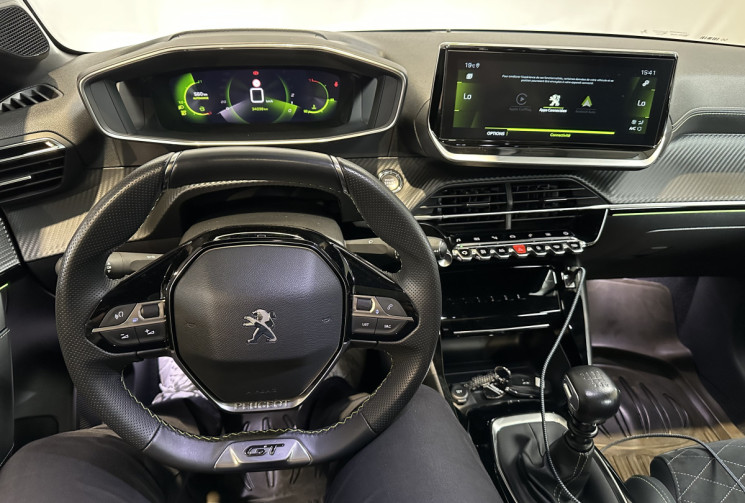 Peugeot 208 1.2 TURBO100CH PACK GT 