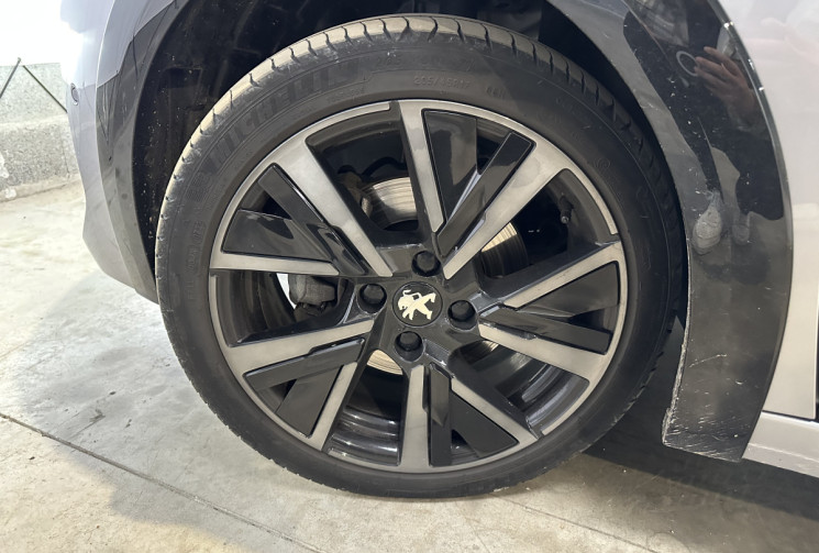 Peugeot 208 1.2 TURBO100CH PACK GT 