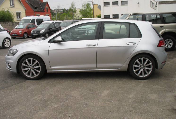 Volkswagen Golf VII 1.5 TSI 150 CONFORTLINE