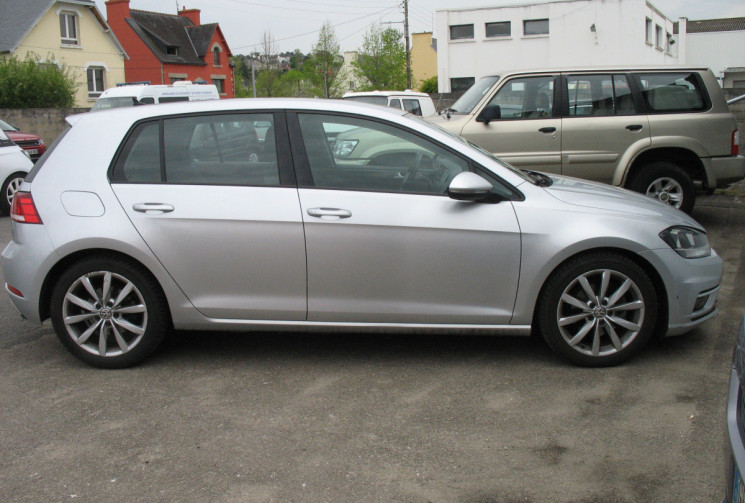 Volkswagen Golf VII 1.5 TSI 150 CONFORTLINE