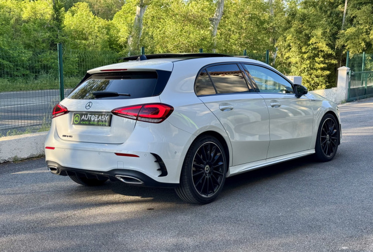 Mercedes Classe A 180  AMG Line 136 ch 7G-DCT / Toit ouvrant / Carplay / Lumiere / Pack Sport Black