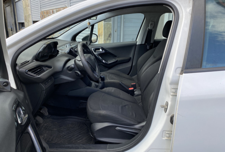 Peugeot 208 1.6 Blue HDi 75 cv 2 Places