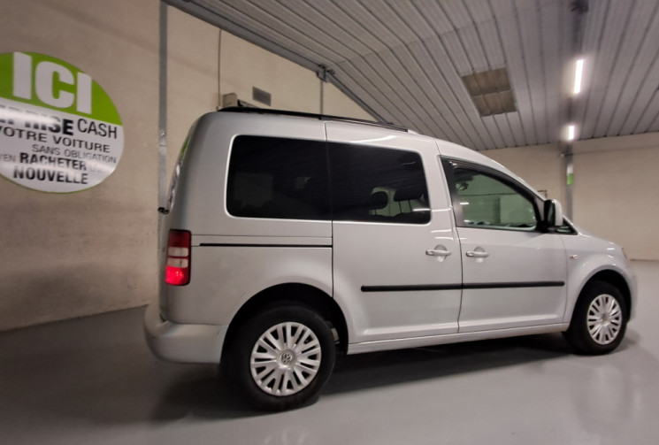 Volkswagen Caddy III Phase 2 1.6 TDI 16V FAP Combi 75 cv