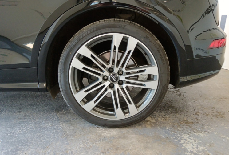 Audi SQ5 QUATTRO V6 TURBO 354CV ENTRETIEN REGULIER GARANTIE 6 MOIS