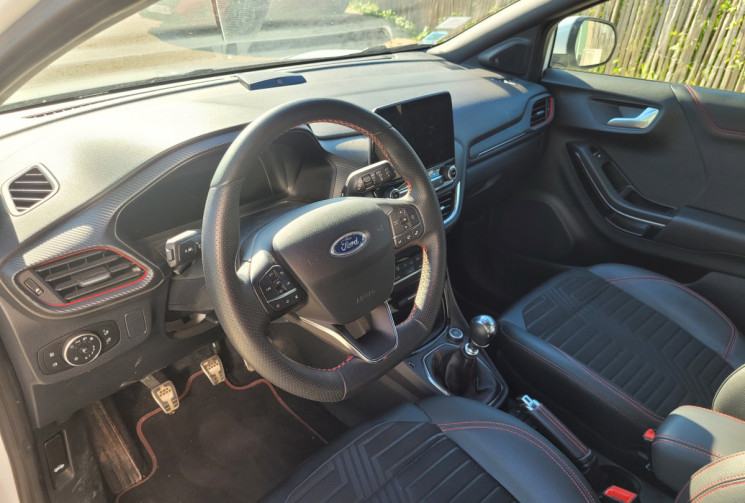 Ford Puma 1.5 ECOBLUE 120 CH S&S BVM6 ST-LINE X