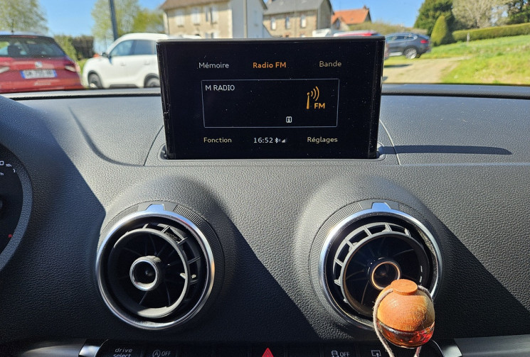 Audi A3 III LIMOUSE 1.6 TDI 110 S-LINE INTER EXTER FR