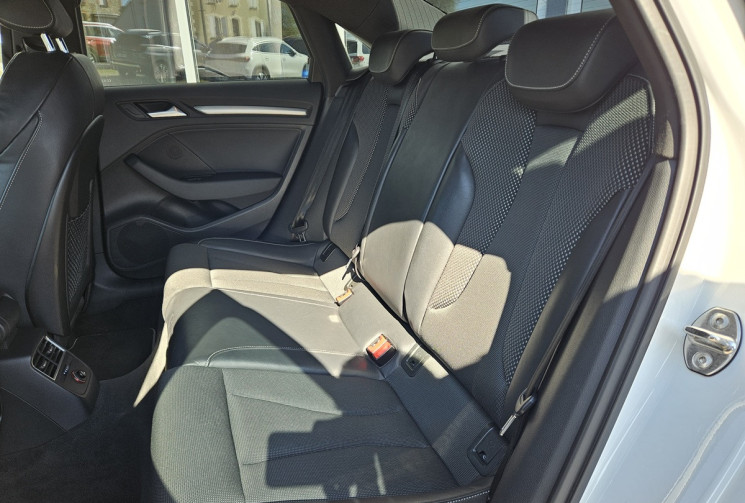 Audi A3 III LIMOUSE 1.6 TDI 110 S-LINE INTER EXTER FR