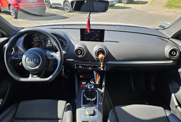 Audi A3 III LIMOUSE 1.6 TDI 110 S-LINE INTER EXTER FR