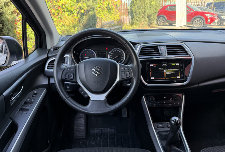 Suzuki SX4 S-Cross 2 Privilège 1.0 Boosterjet 111 cv / Faible kilométrage / 1er Main 